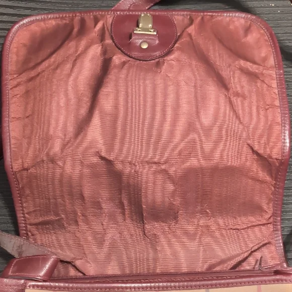 Vintage Burberry Crossbody - Picture 5 of 6